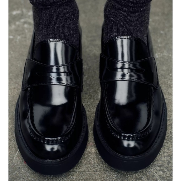 Zara  Black Loafers size 39 - Picture 2 of 11